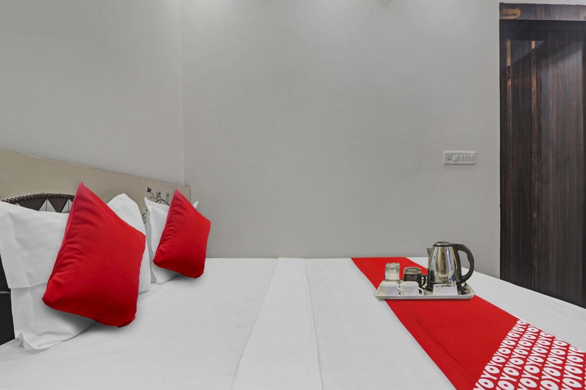 Hotel O Amazing Guest House New Delhi Ngoại thất bức ảnh