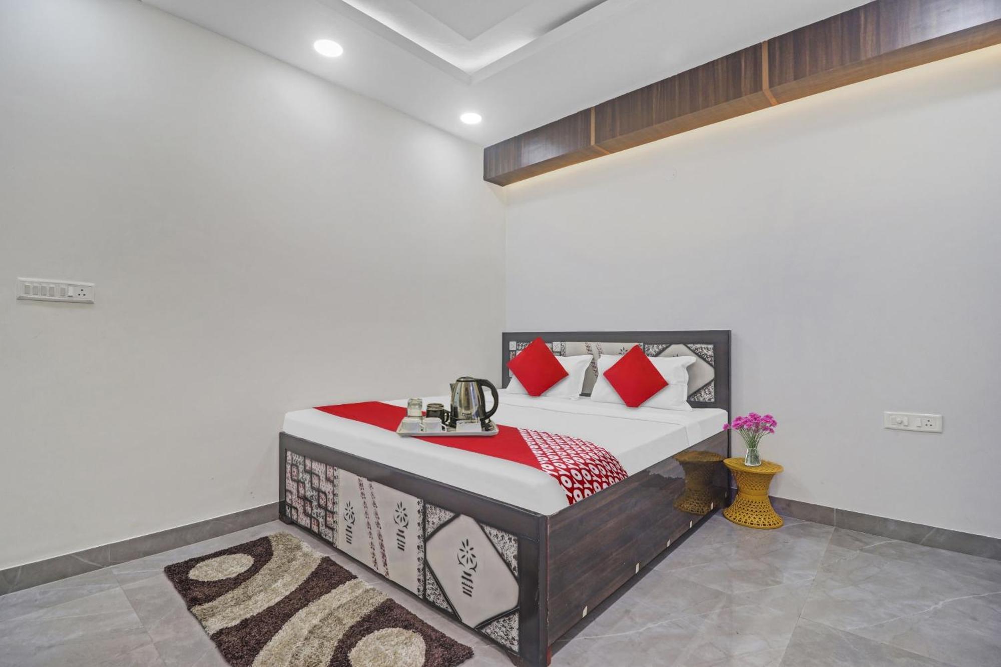 Hotel O Amazing Guest House New Delhi Ngoại thất bức ảnh