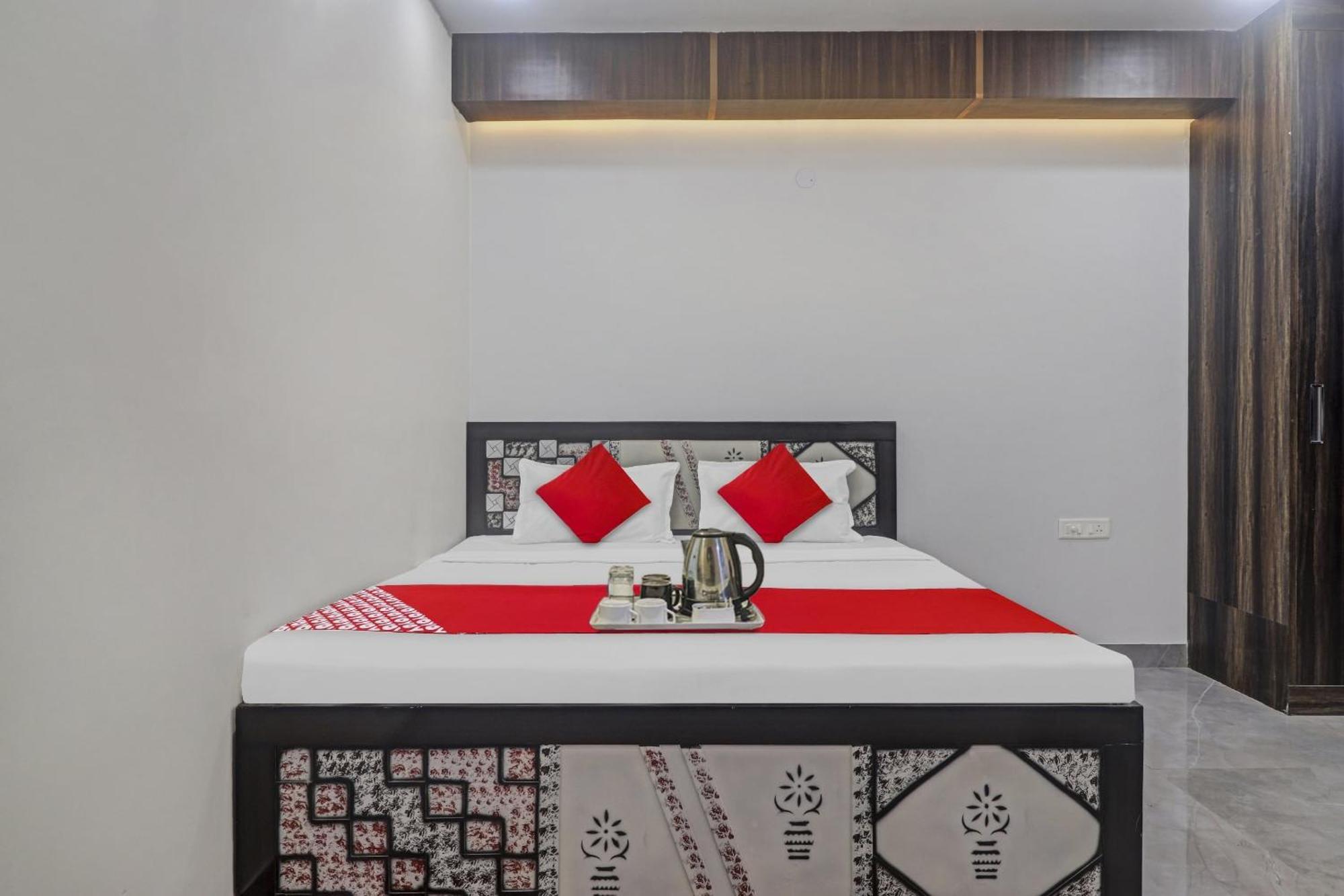 Hotel O Amazing Guest House New Delhi Ngoại thất bức ảnh